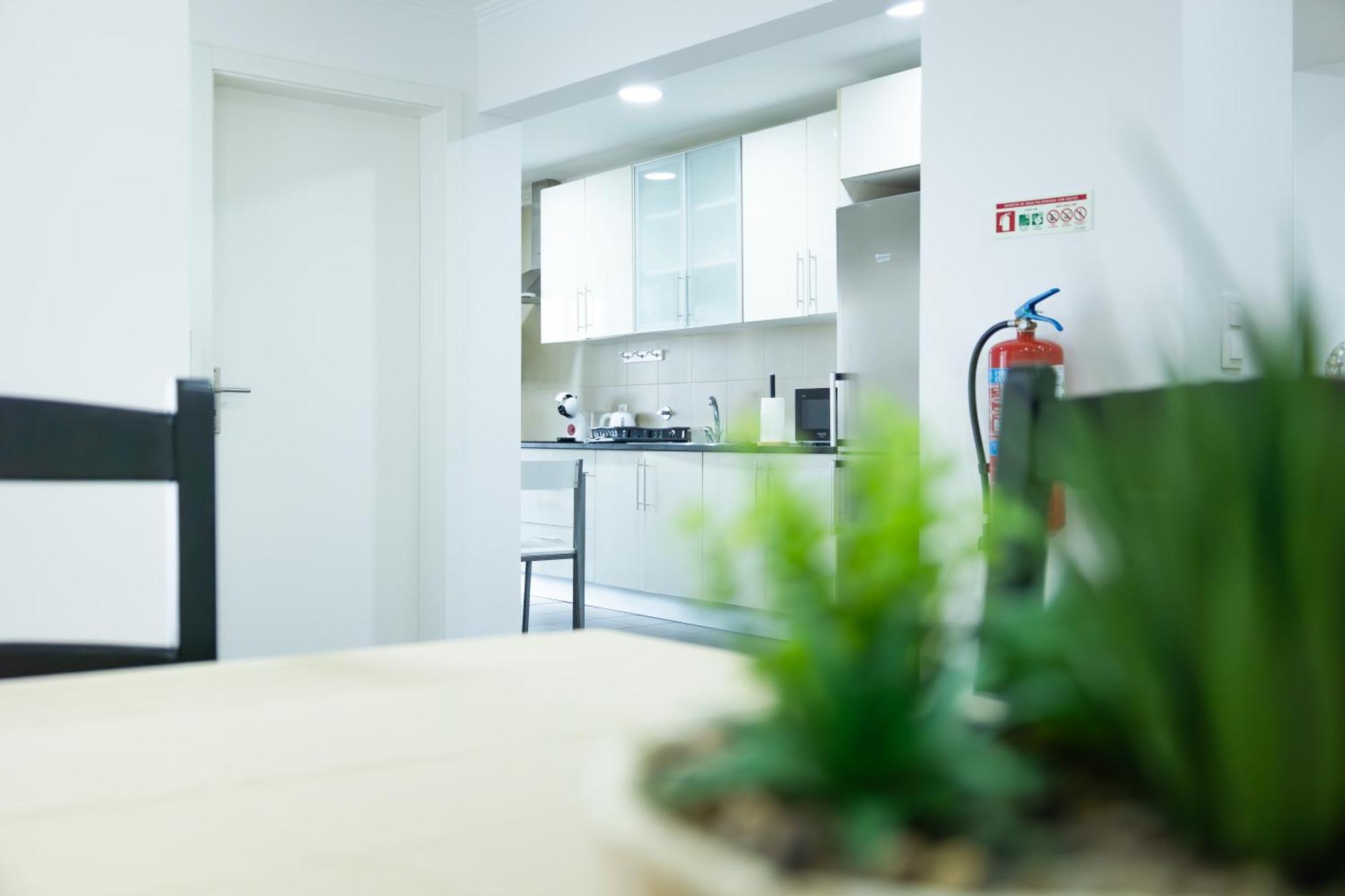 Avenida House 1 Hotel ปอนตาเดลกาดา ภายนอก รูปภาพ